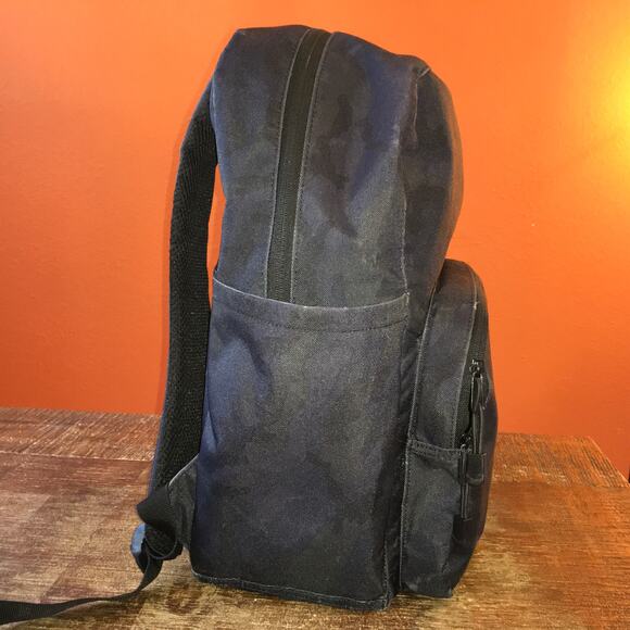 Lo & Sons L&S Hanover Deluxe Backpack Navy Camouflage Removable Liner Travel - Picture 2 of 13